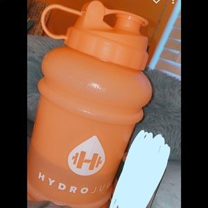 VGU PEACH hydrojug ✨